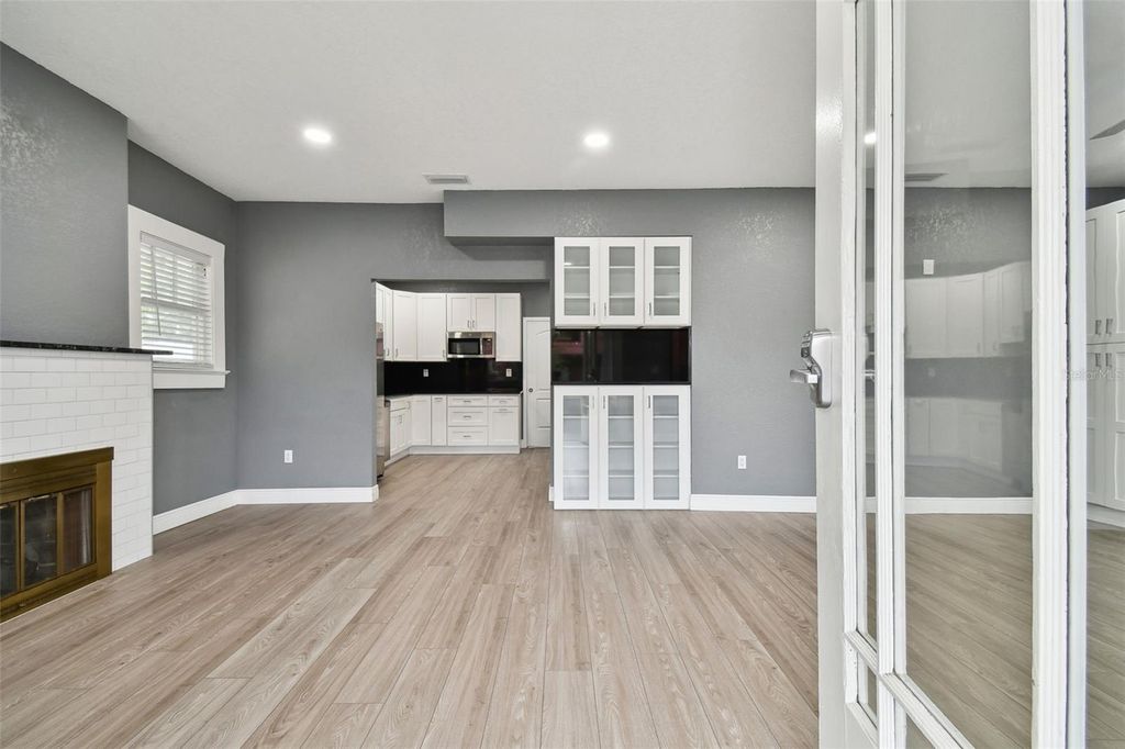 Photo of 6810 N Navin Avenue, Tampa, FL 33604 (MLS # TB8492768)