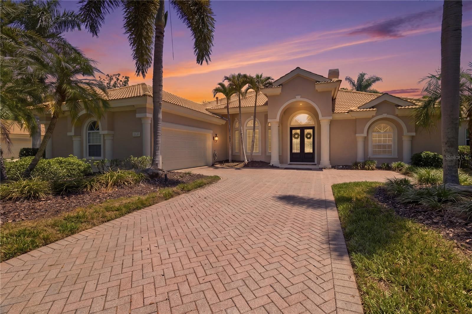 8309 GROSVENOR COURT