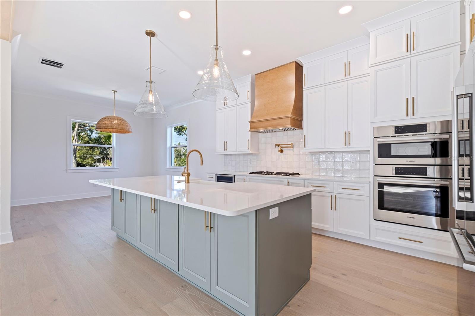 SHOREACRES CENTER - Residential