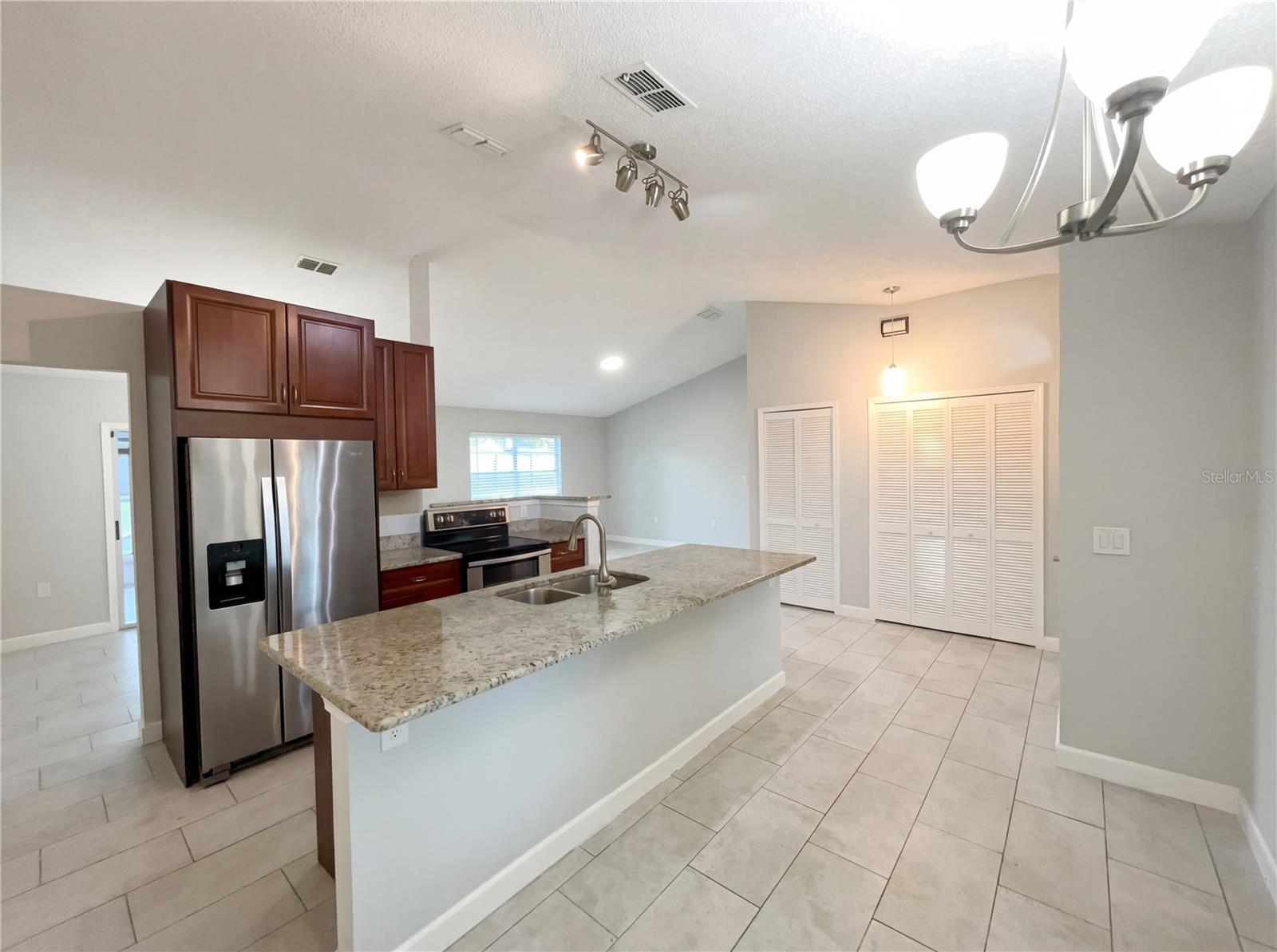 SAWMILL PH 02 - Residential