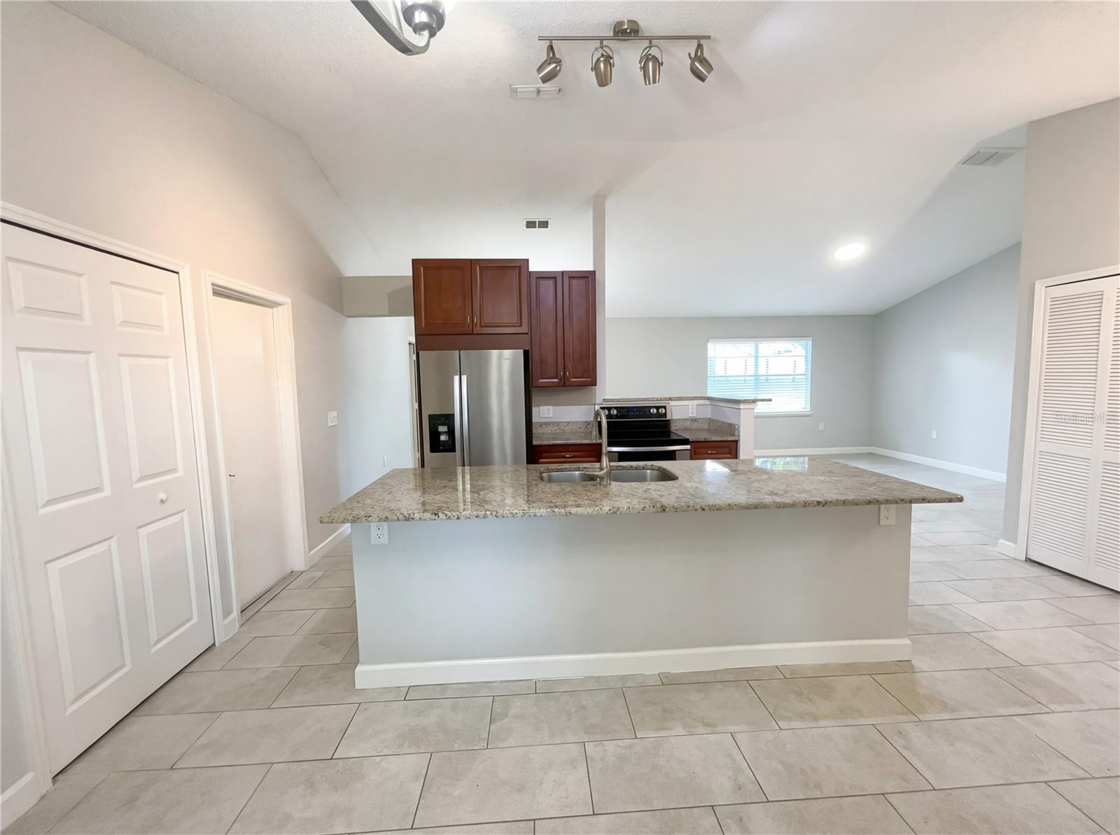 SAWMILL PH 02 - Residential