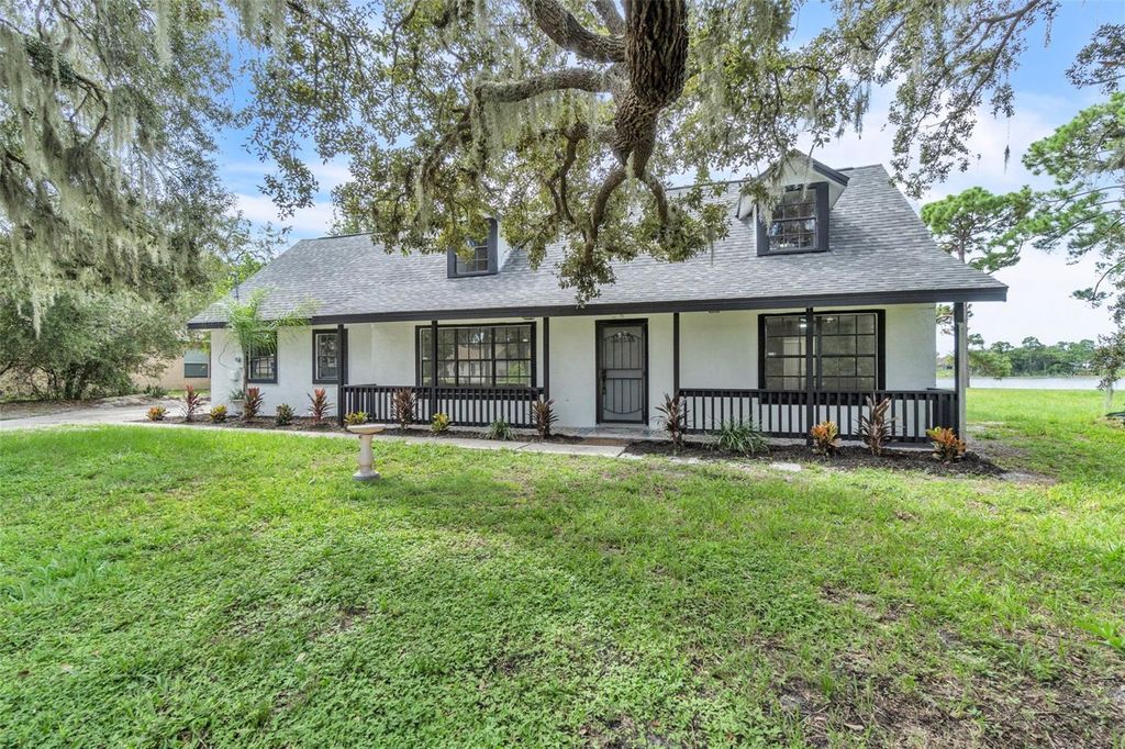 Photo of 2501 India Blvd, Deltona, FL 32738 (MLS # O6351022)