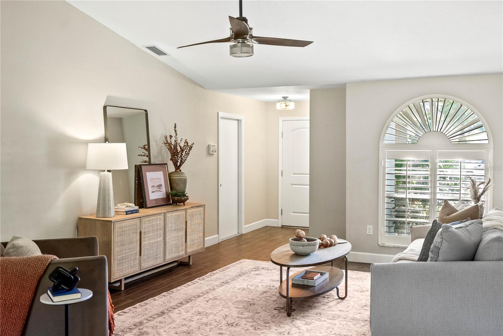 DEER HOLLOW - Residential