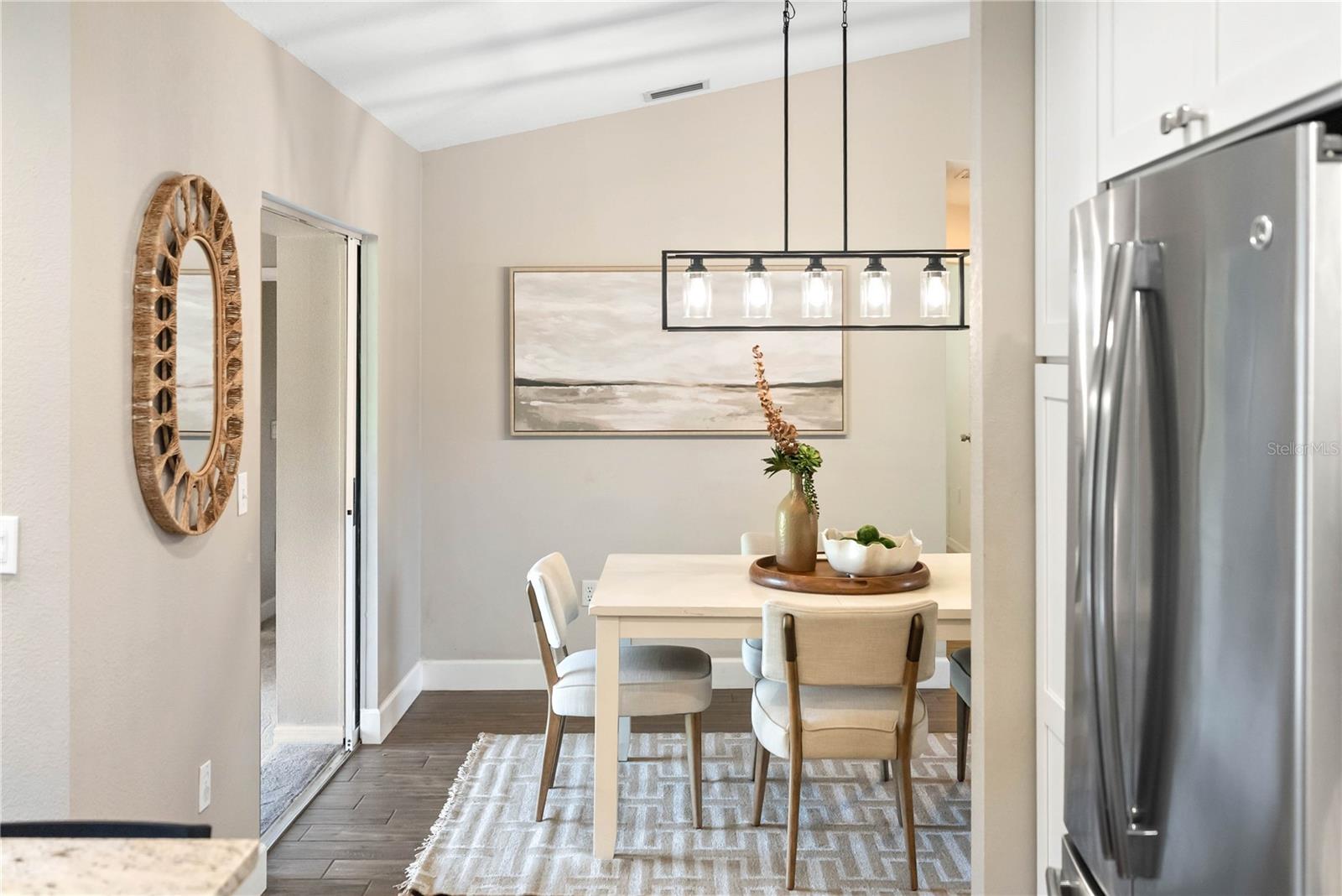 DEER HOLLOW - Residential