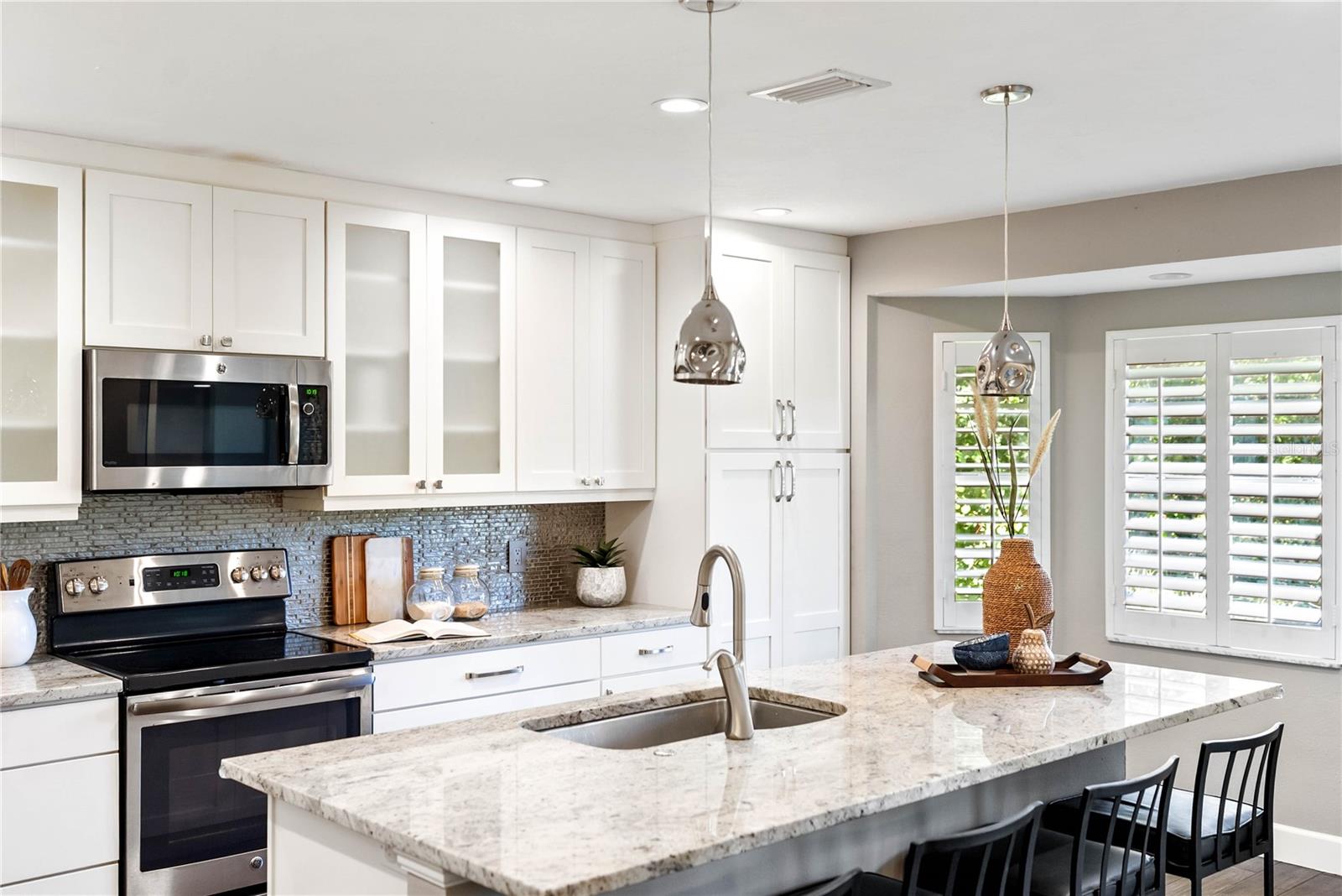 DEER HOLLOW - Residential