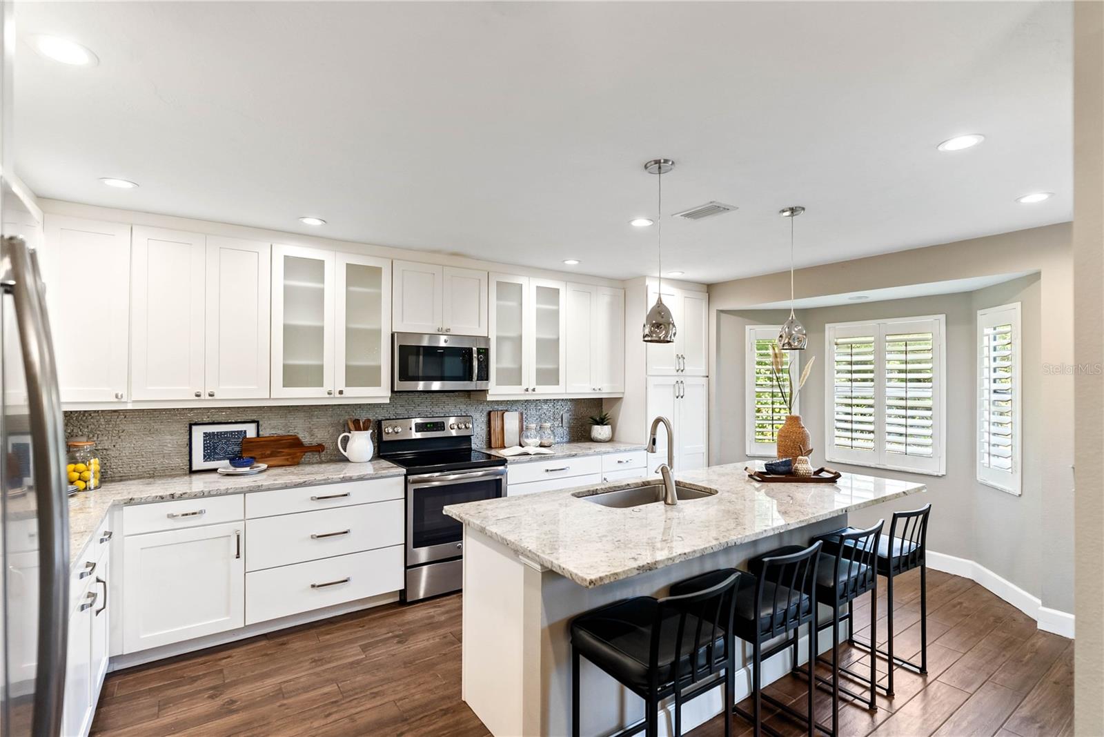 DEER HOLLOW - Residential