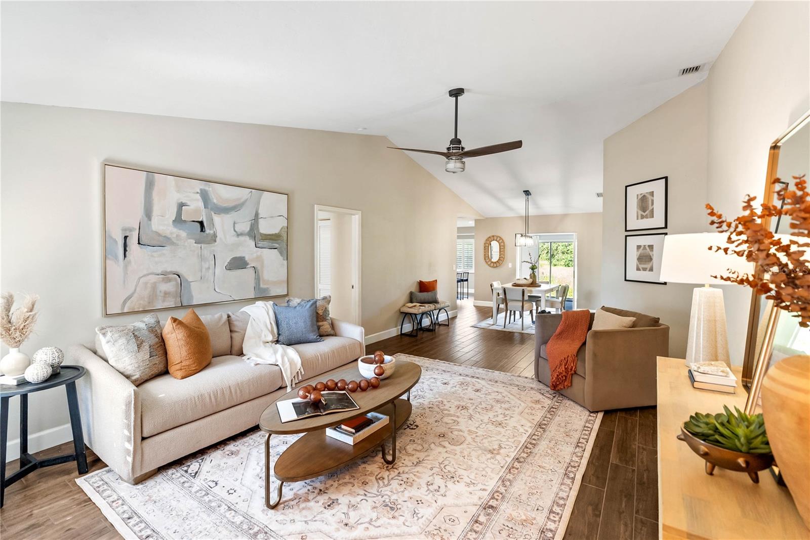 DEER HOLLOW - Residential