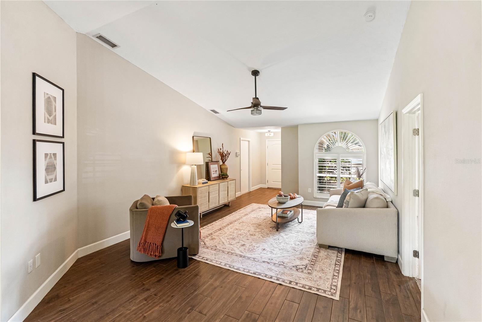 DEER HOLLOW - Residential