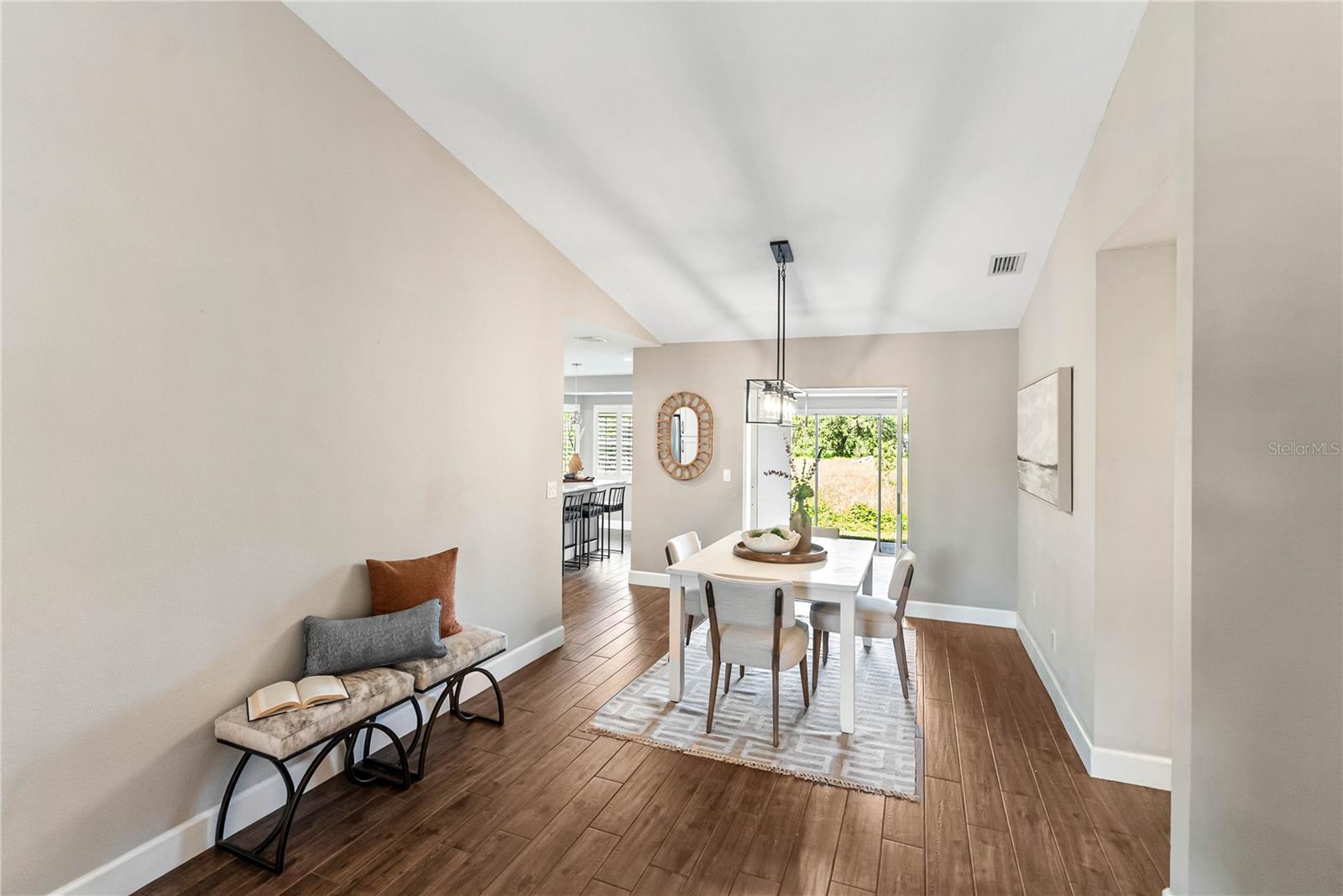 DEER HOLLOW - Residential