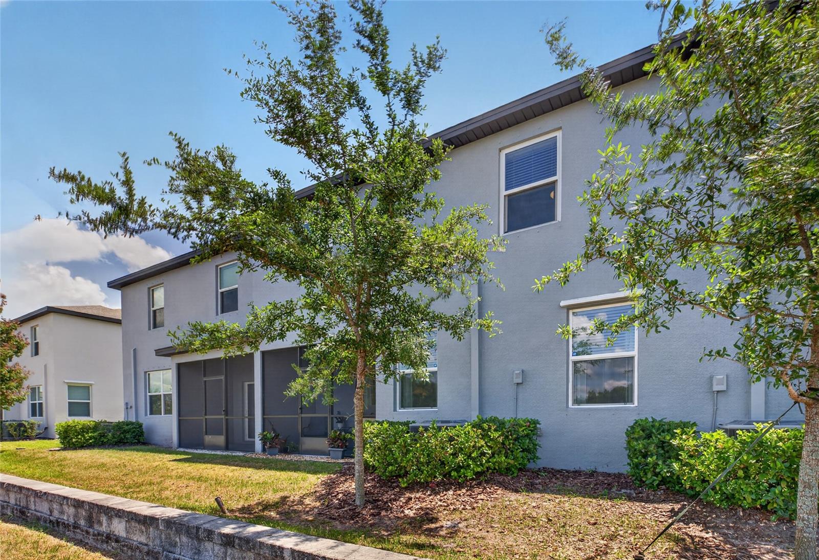 TOWNES AT CYPRESS RANCH - Residential