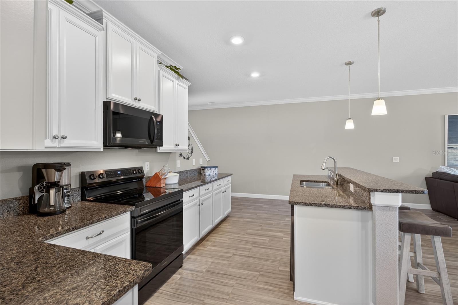 TOWNES AT CYPRESS RANCH - Residential