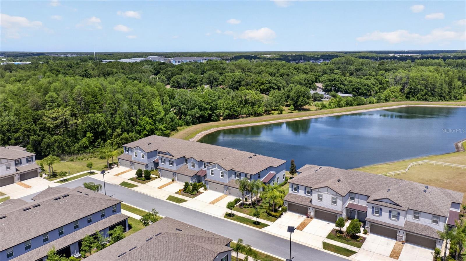 TOWNES AT CYPRESS RANCH - Residential