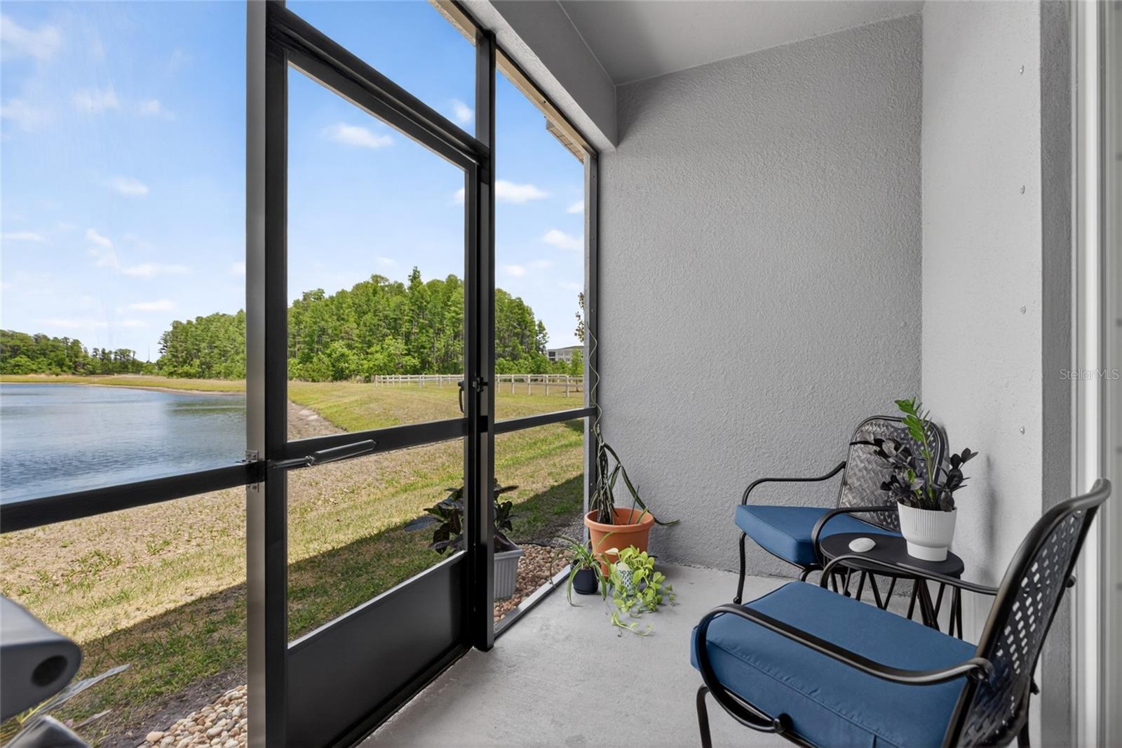 TOWNES AT CYPRESS RANCH - Residential