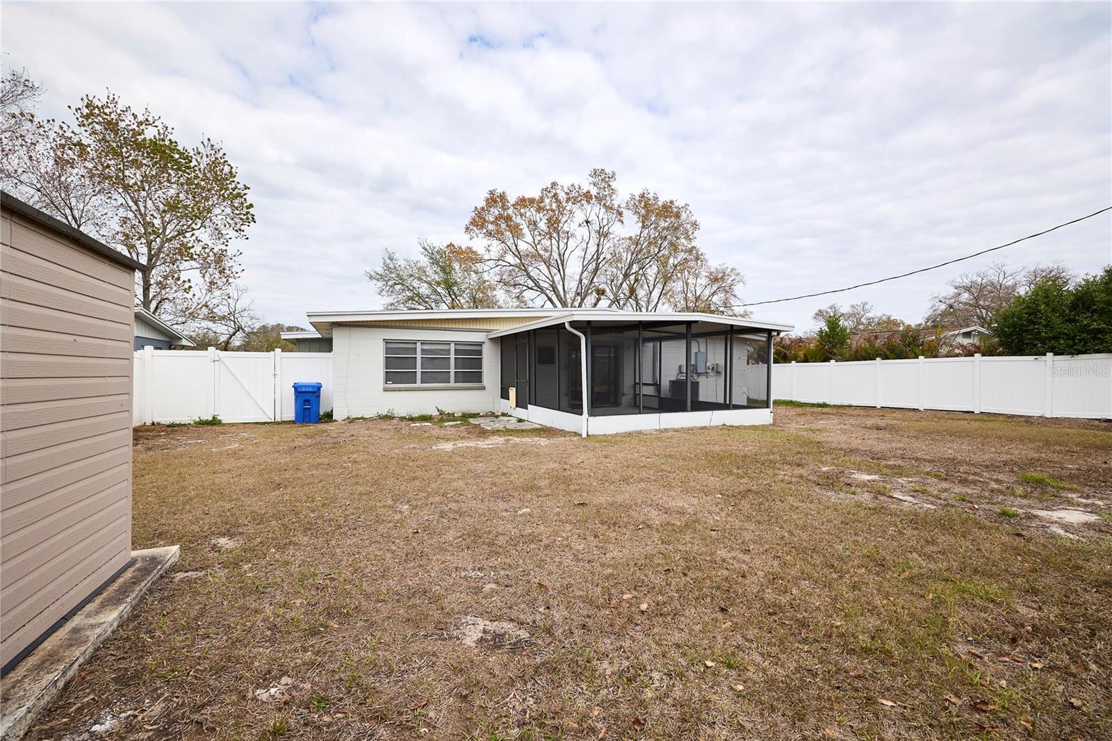 CARROLLWOOD SUB UNIT 1 - Residential