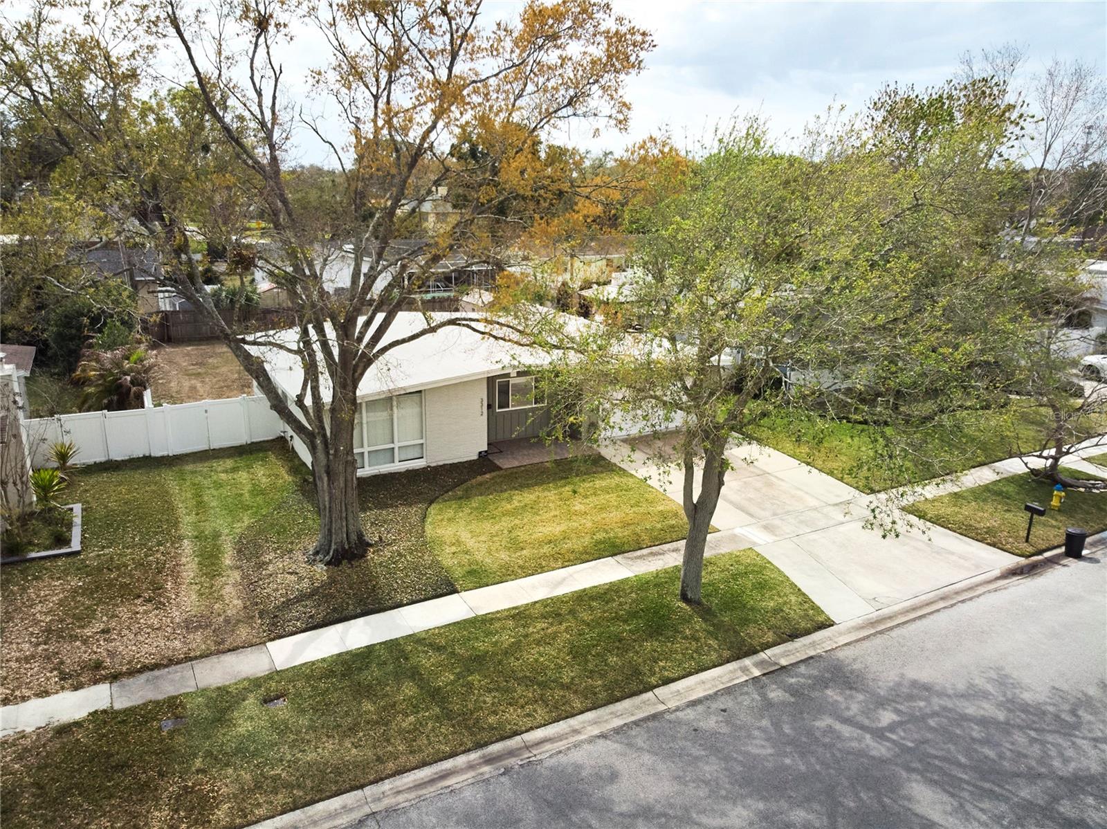 CARROLLWOOD SUB UNIT 1 - Residential