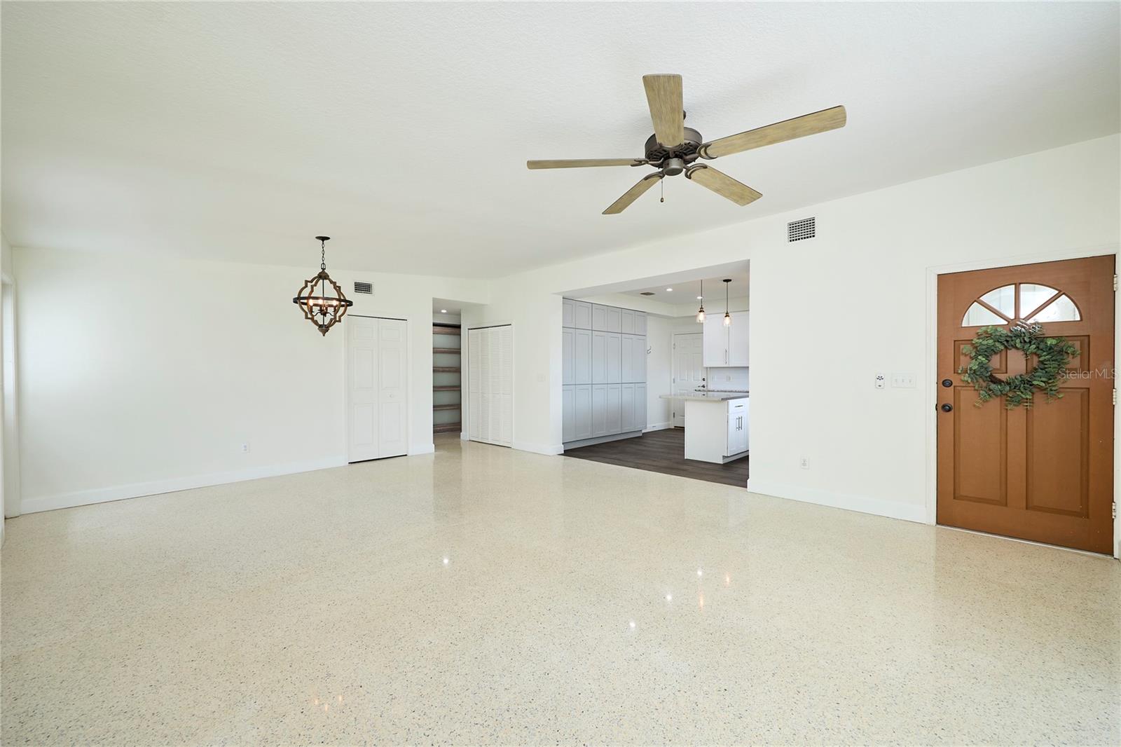 CARROLLWOOD SUB UNIT 1 - Residential