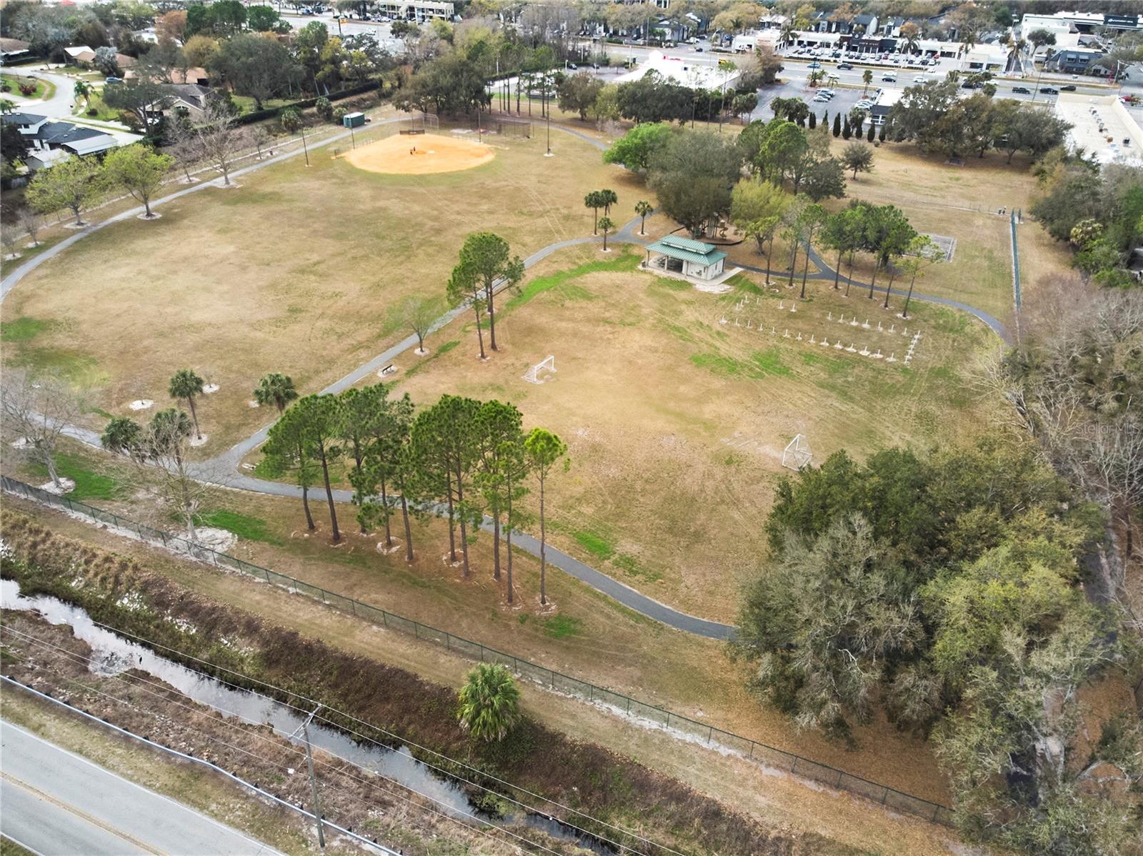 CARROLLWOOD SUB UNIT 1 - Residential