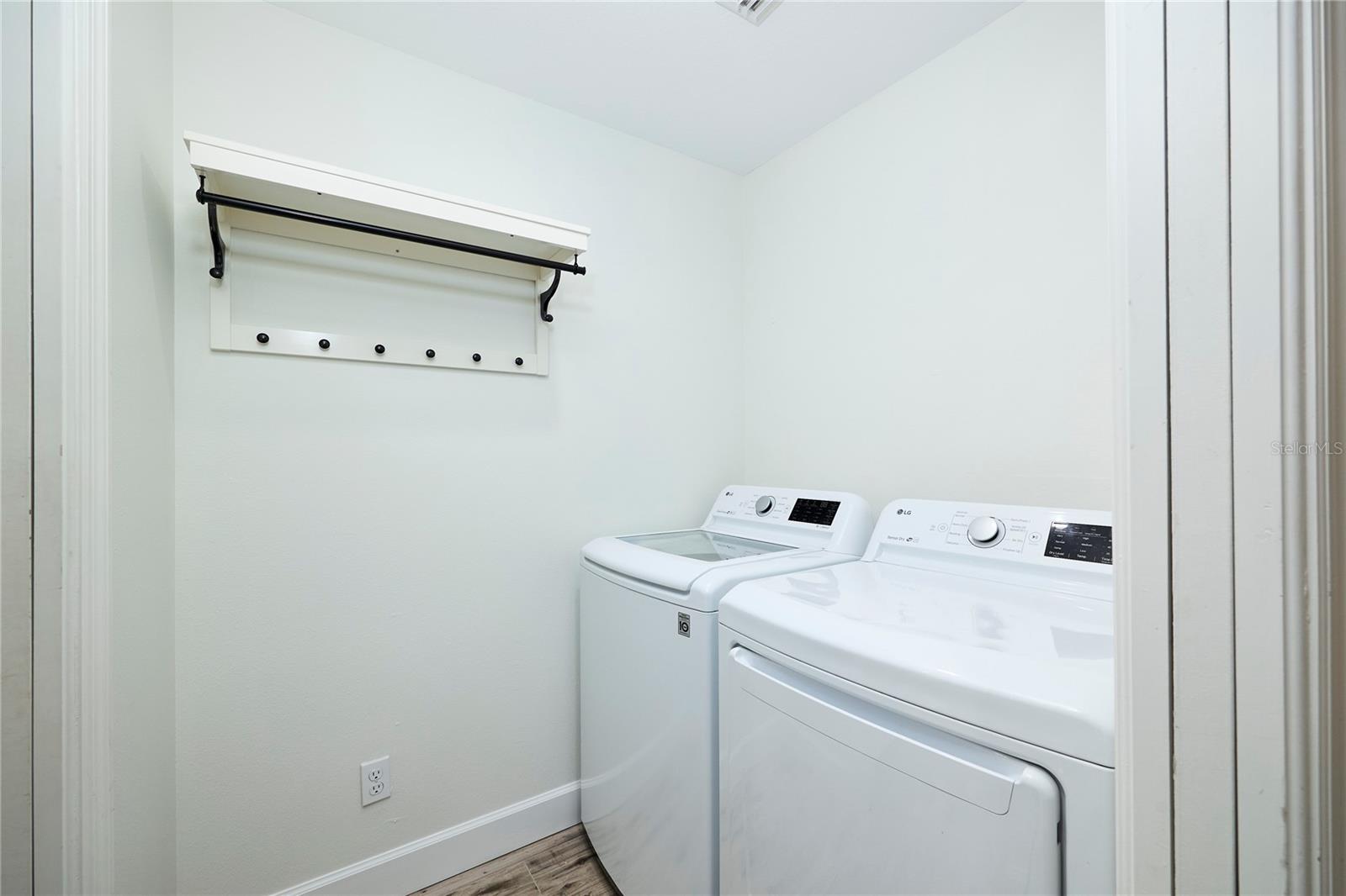 CARROLLWOOD SUB UNIT 1 - Residential