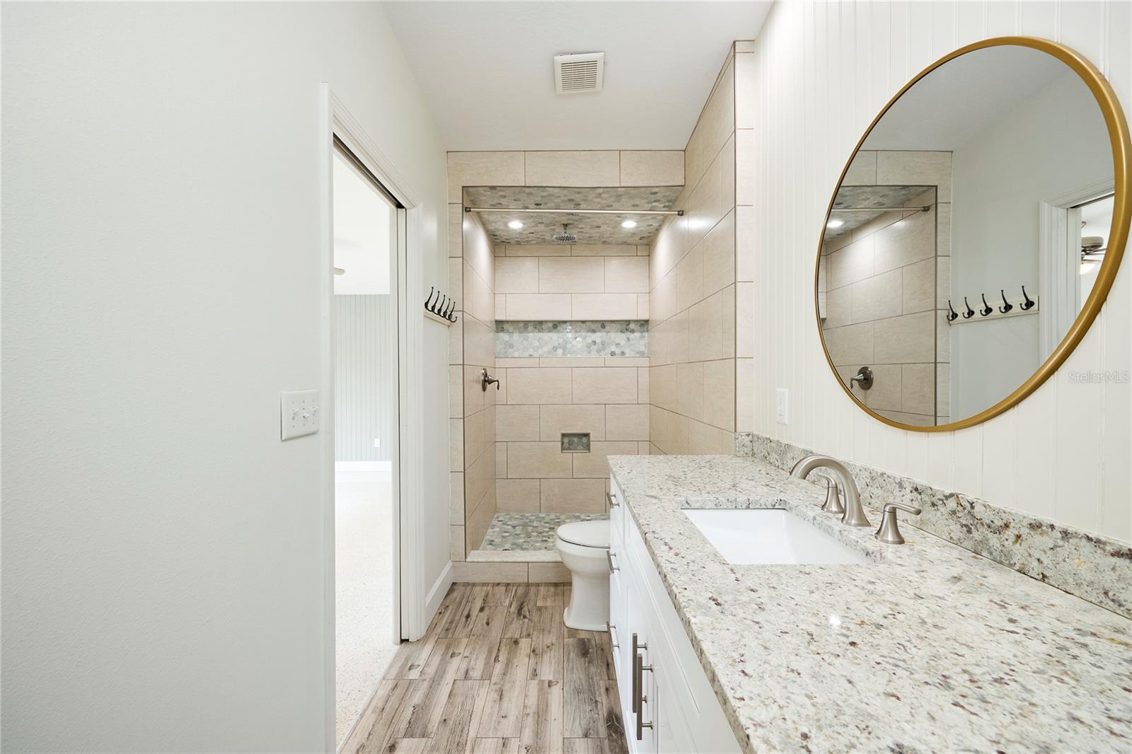 CARROLLWOOD SUB UNIT 1 - Residential