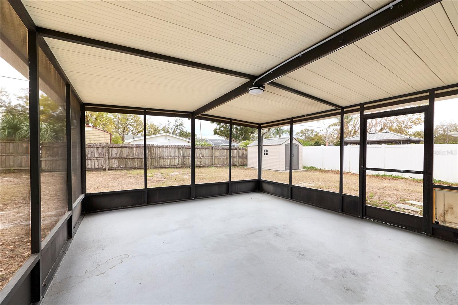 CARROLLWOOD SUB UNIT 1 - Residential