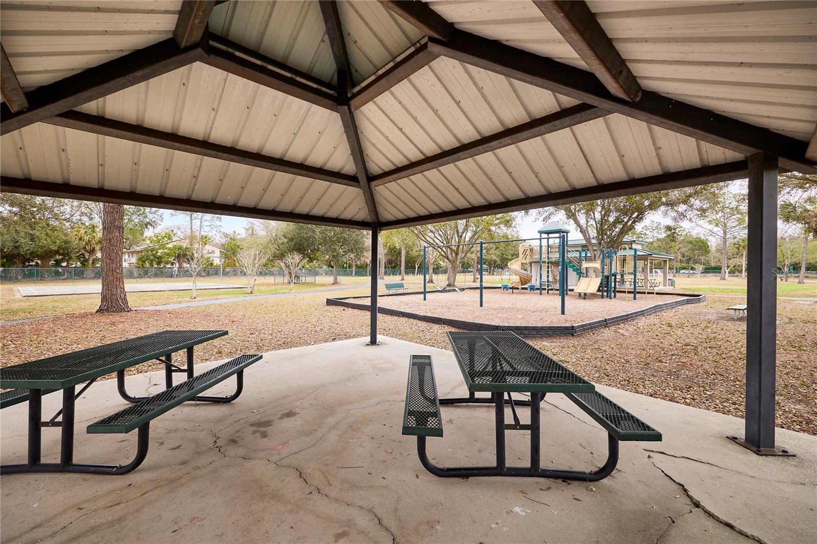 CARROLLWOOD SUB UNIT 1 - Residential