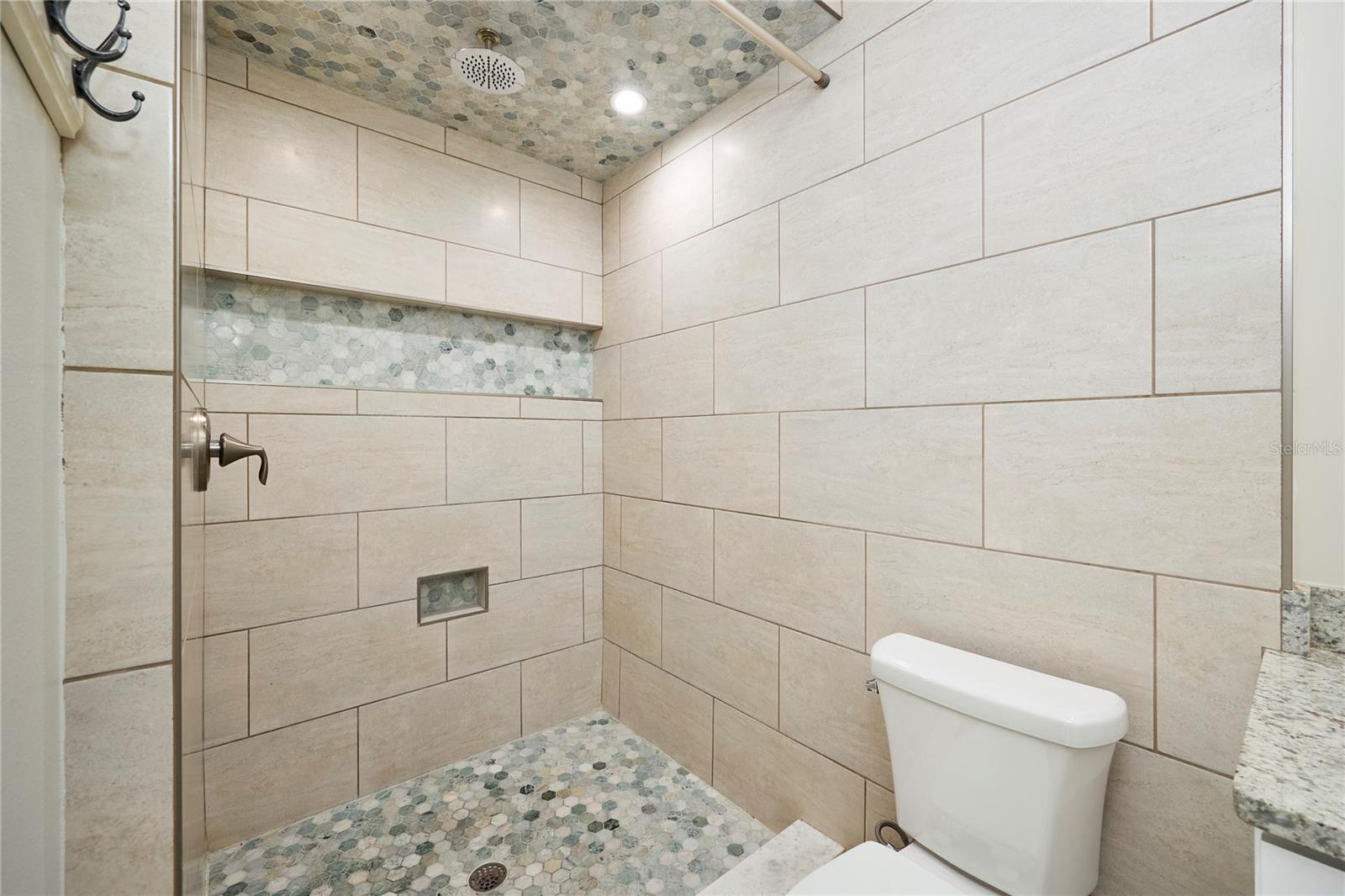 CARROLLWOOD SUB UNIT 1 - Residential