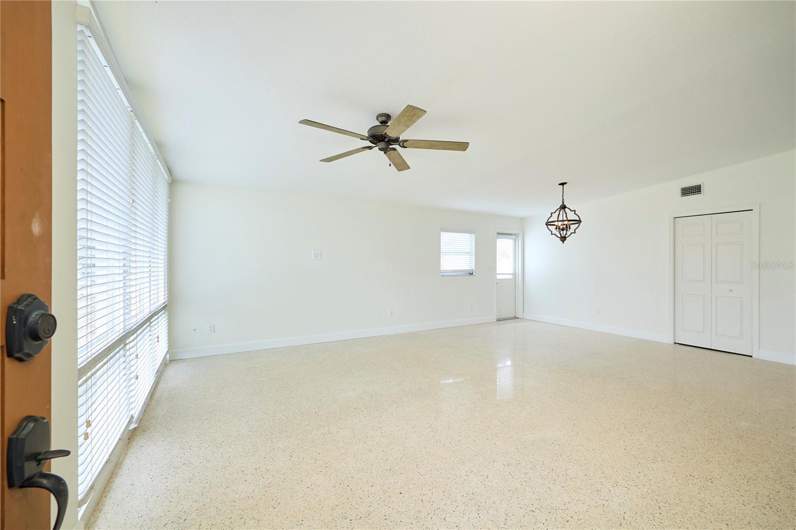 CARROLLWOOD SUB UNIT 1 - Residential