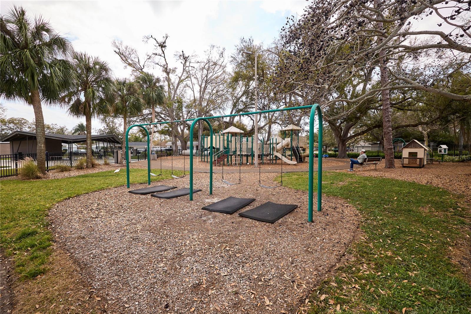 CARROLLWOOD SUB UNIT 1 - Residential