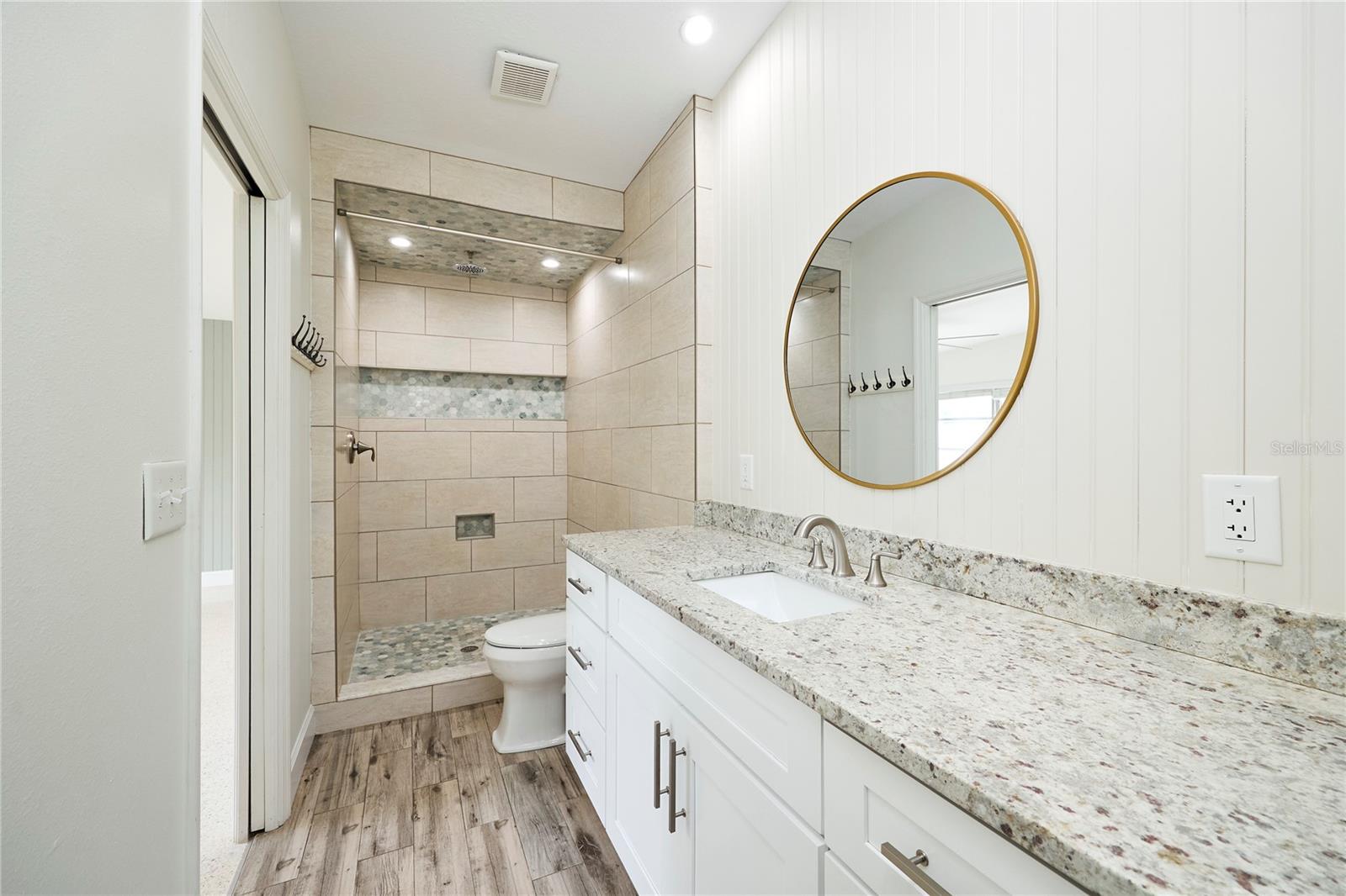 CARROLLWOOD SUB UNIT 1 - Residential