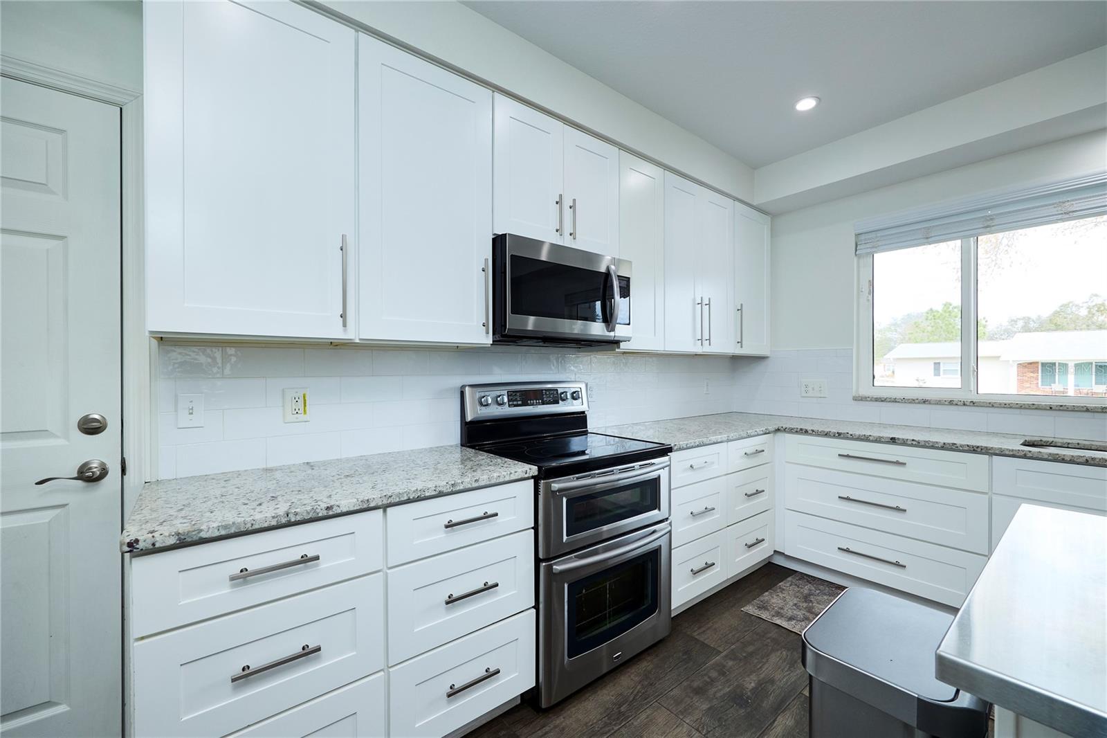 CARROLLWOOD SUB UNIT 1 - Residential