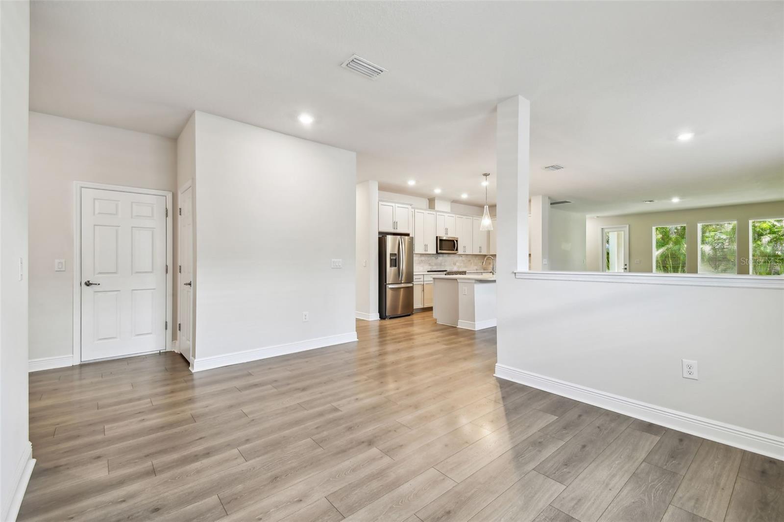 OAKLAND SUB - Residential Lease
