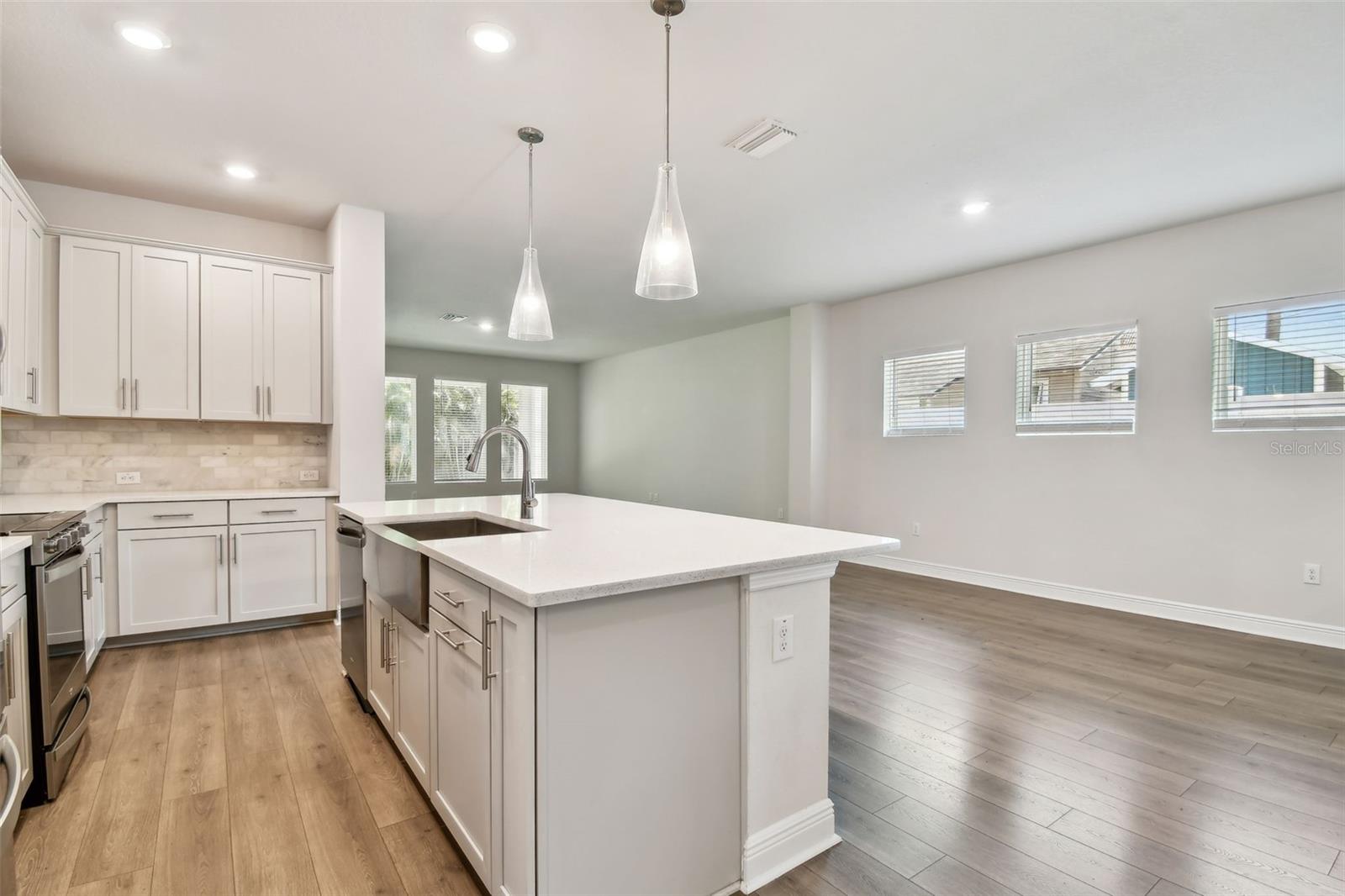 OAKLAND SUB - Residential Lease