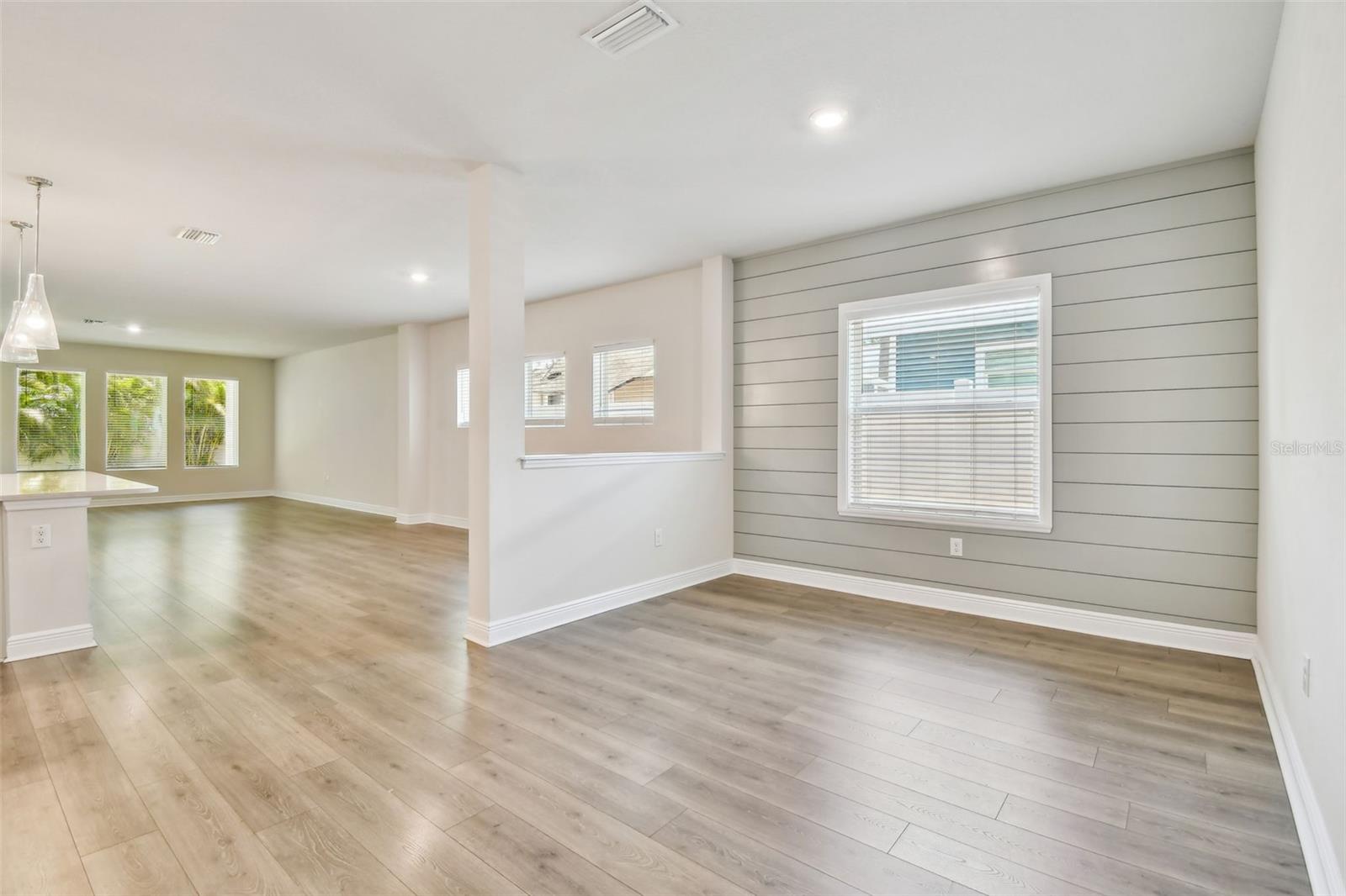 OAKLAND SUB - Residential Lease