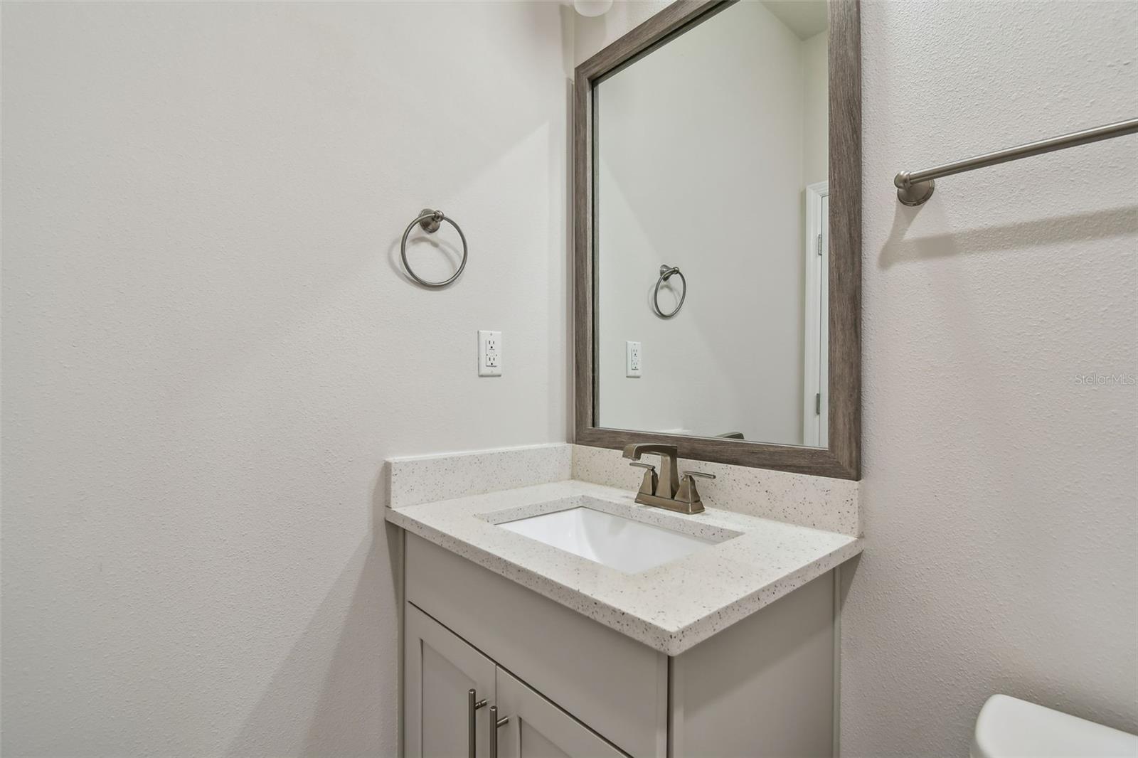 OAKLAND SUB - Residential Lease