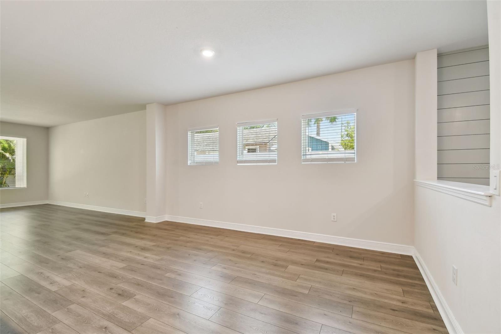 OAKLAND SUB - Residential Lease