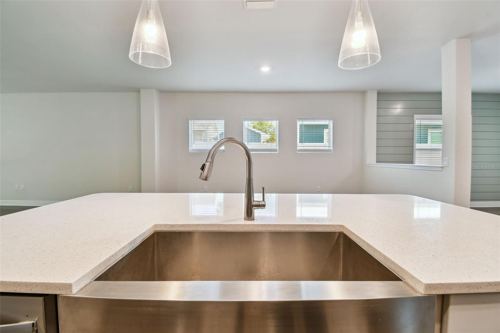 OAKLAND SUB - Residential Lease