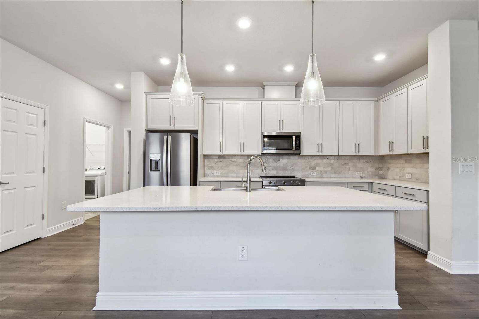 OAKLAND SUB - Residential Lease