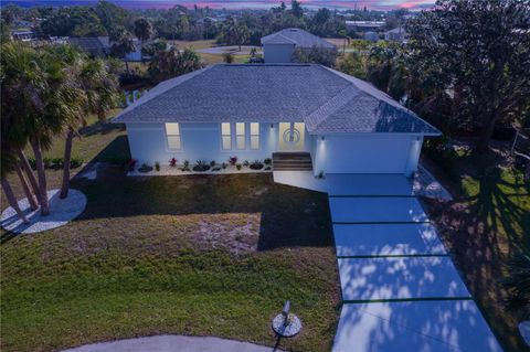 A home in PUNTA GORDA