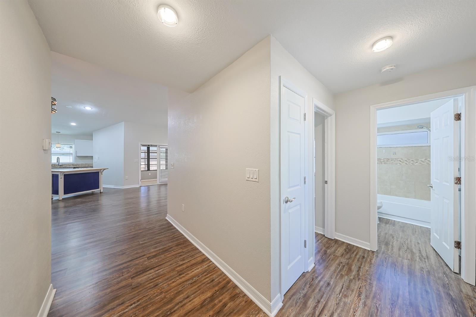 10900 LIVINGSTON DRIVE