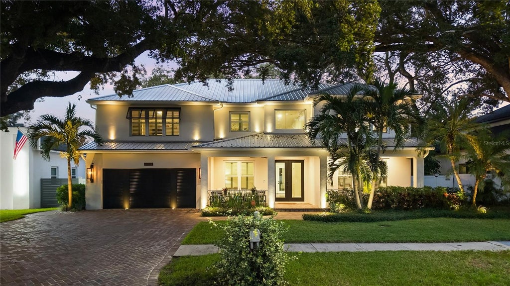Photo of 3407 W Vasconia Street, Tampa, FL 33629 (MLS # TB8562619)