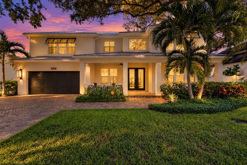 Photo of 3407 W Vasconia Street, Tampa, FL 33629 (MLS # TB8562619)