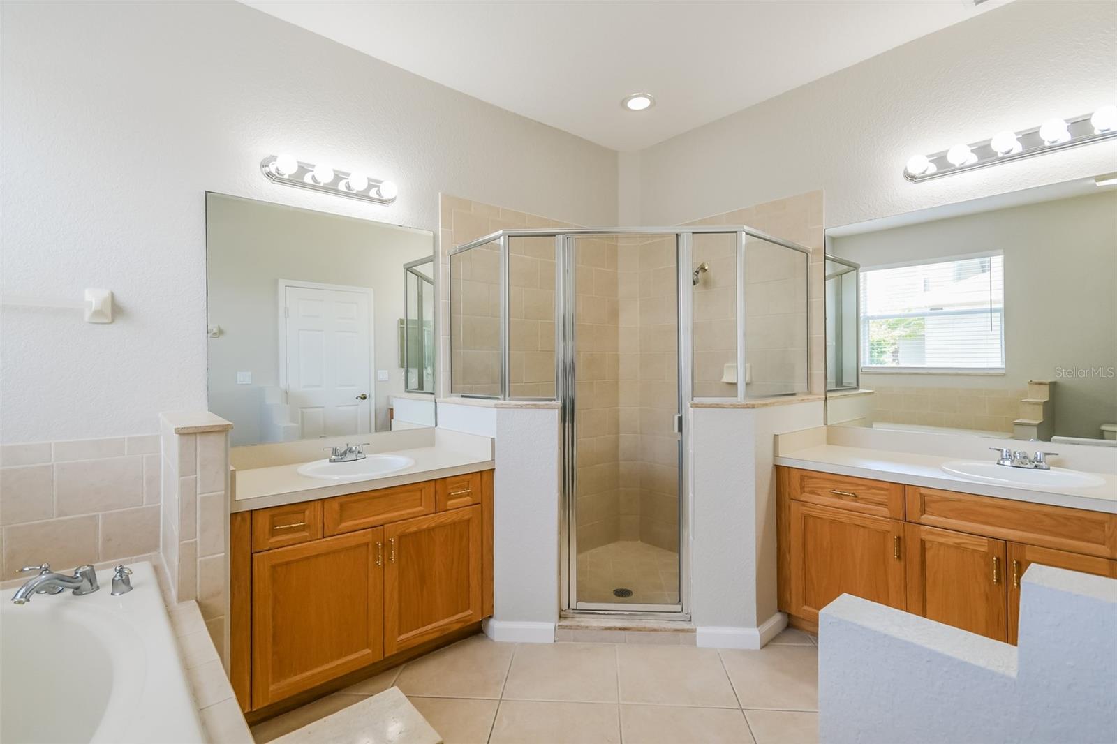 WINDSOR POINT PH 2 - Residential