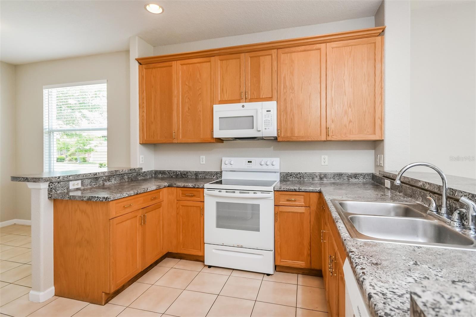 WINDSOR POINT PH 2 - Residential