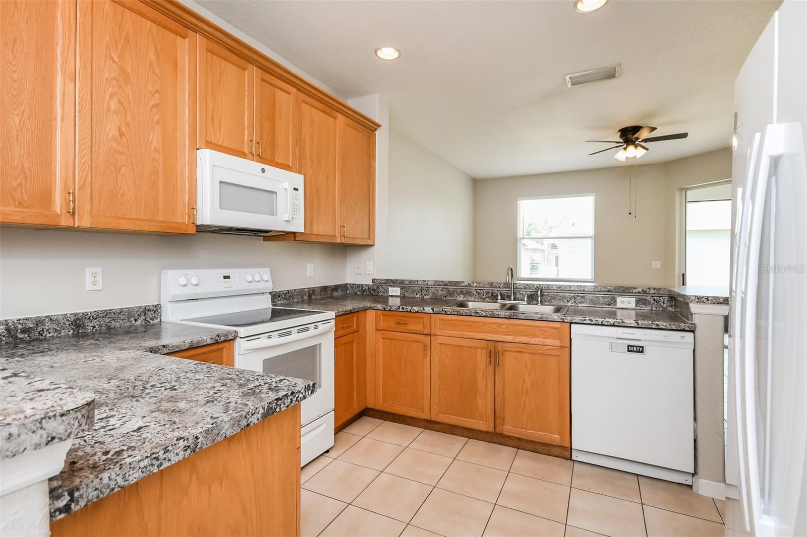 WINDSOR POINT PH 2 - Residential