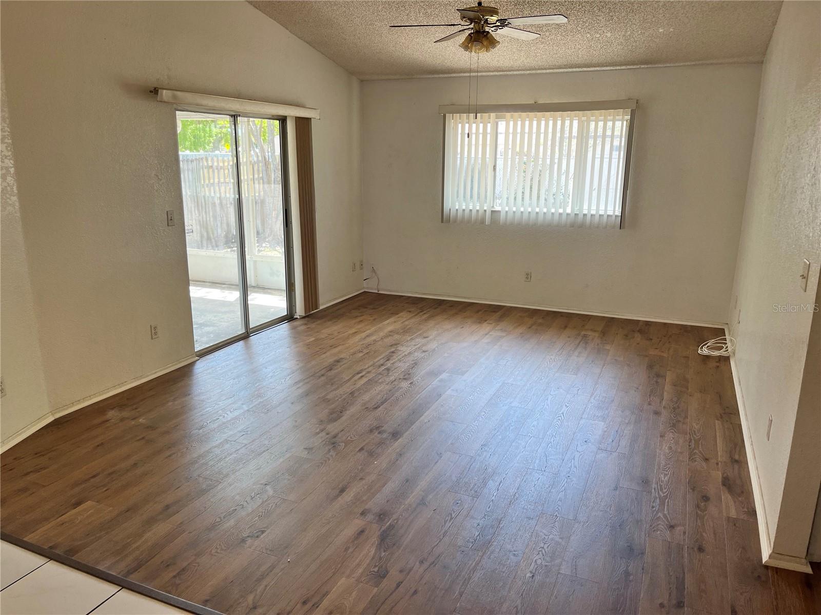 AUTUMN PLACE - Residential