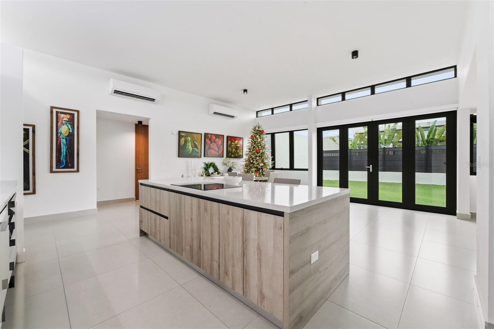 RESIDENCES AT RIO - Residential