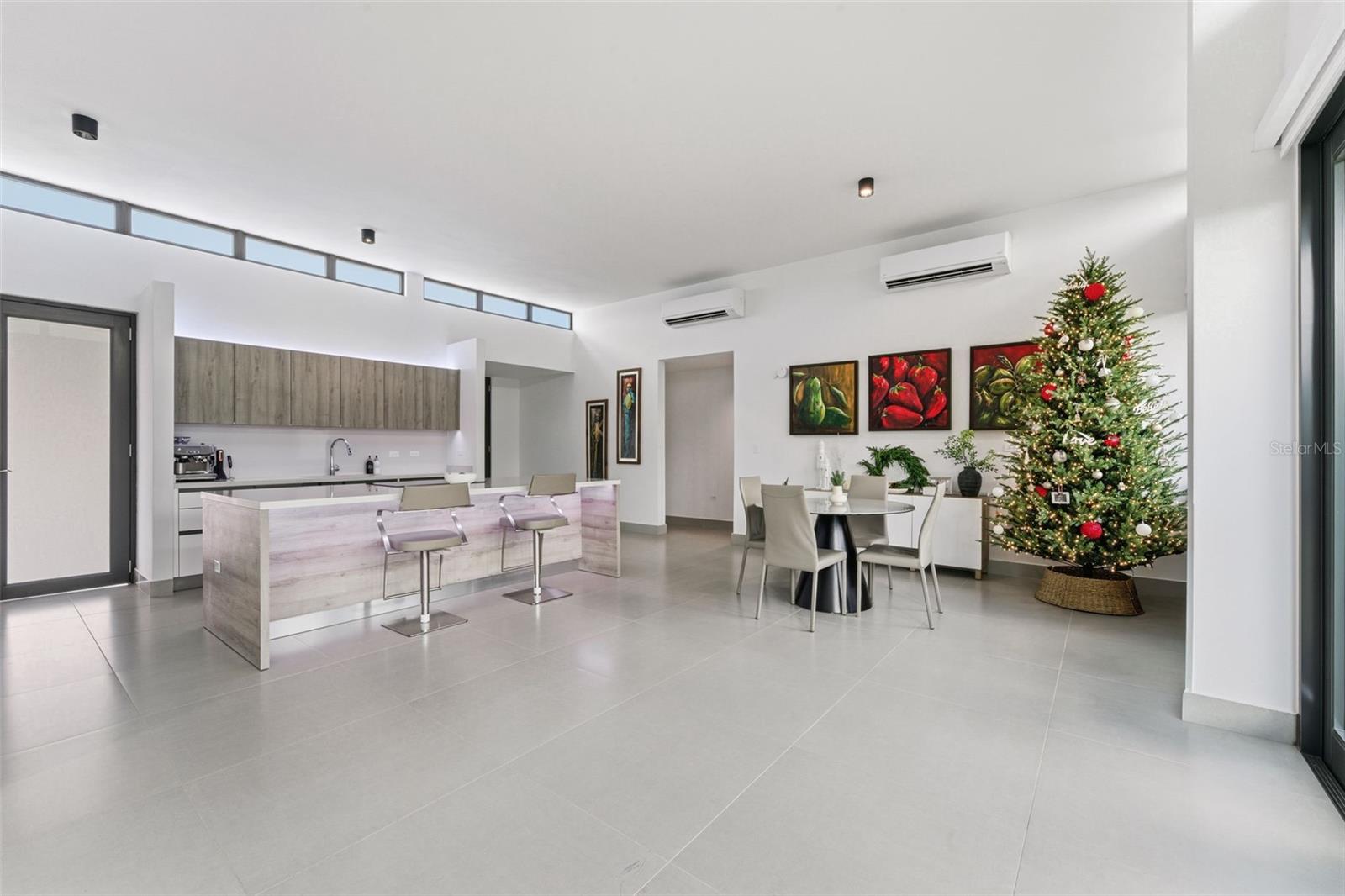 RESIDENCES AT RIO - Residential