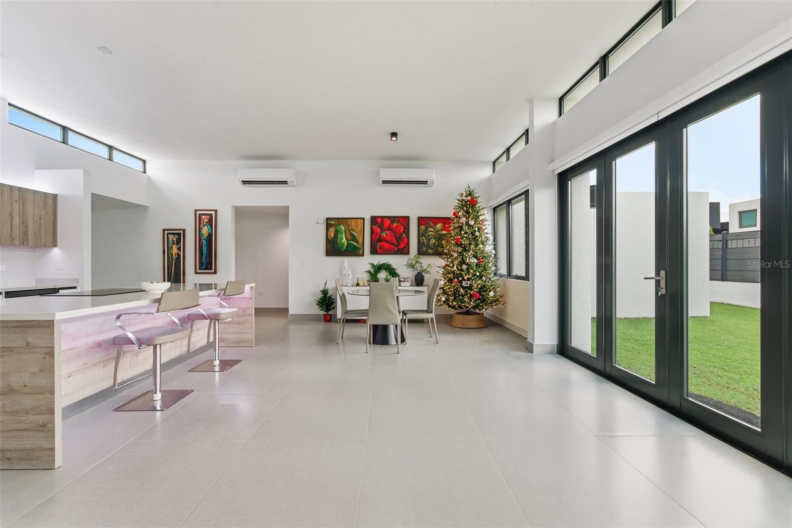 RESIDENCES AT RIO - Residential