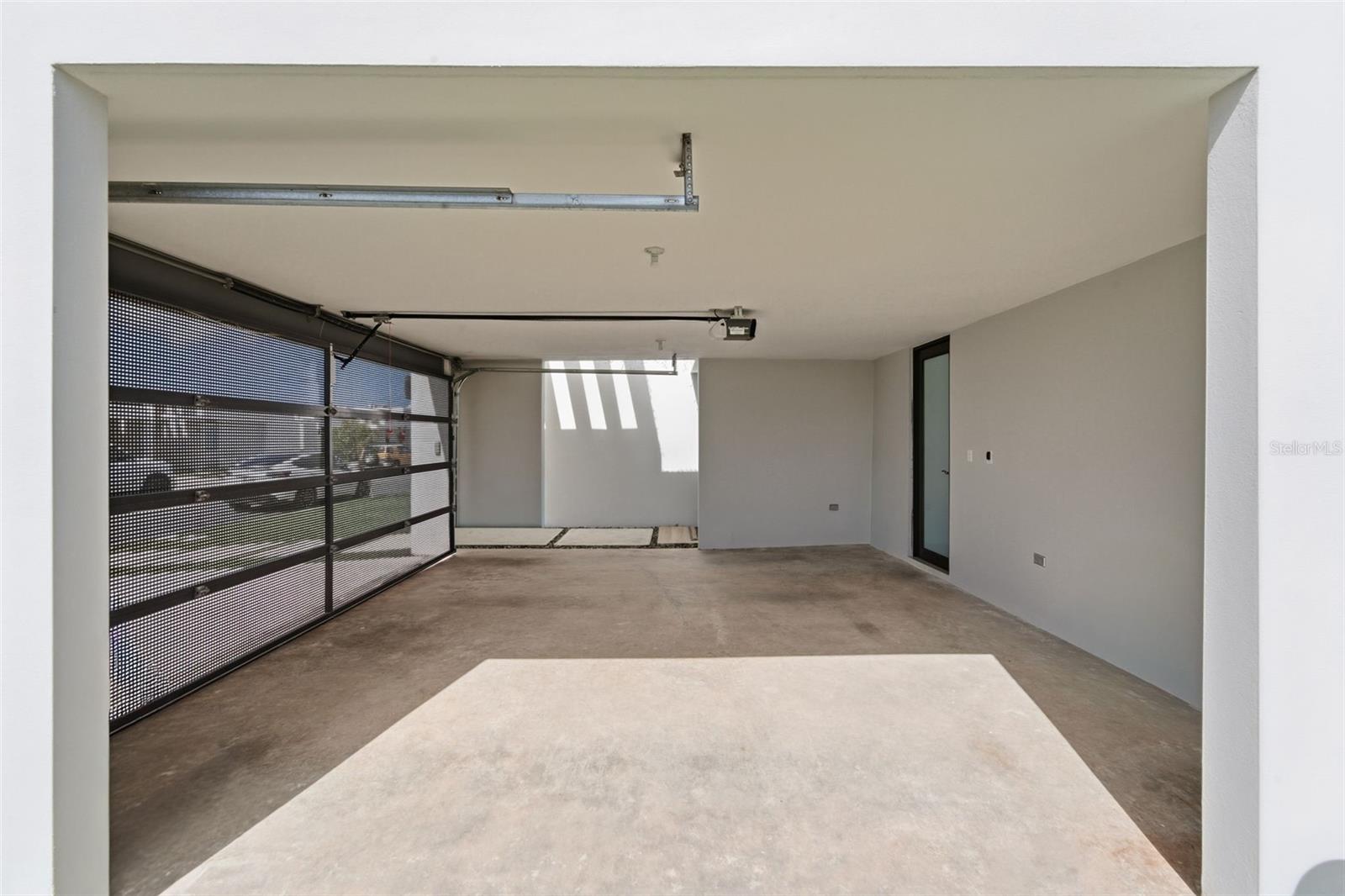 RESIDENCES AT RIO - Residential