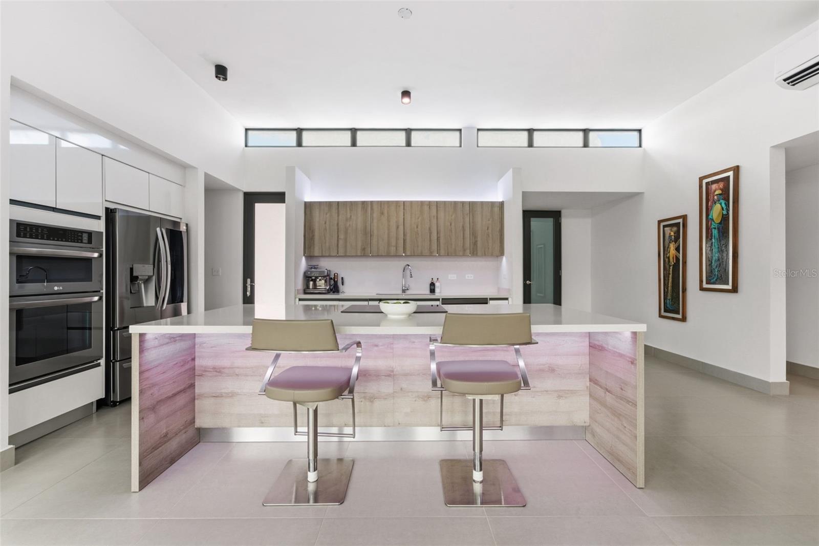 RESIDENCES AT RIO - Residential